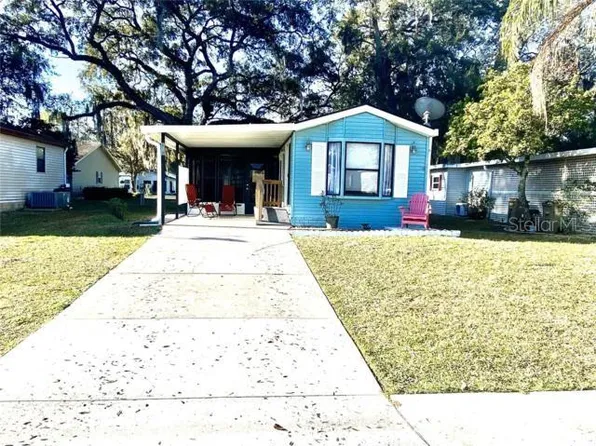 610 Cottage Park Ln, Leesburg, FL 34748