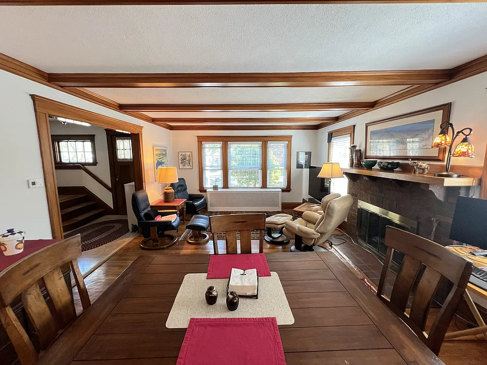 68 Winsor Ave