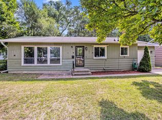 741 Riverside Dr, Battle Creek, MI 49015