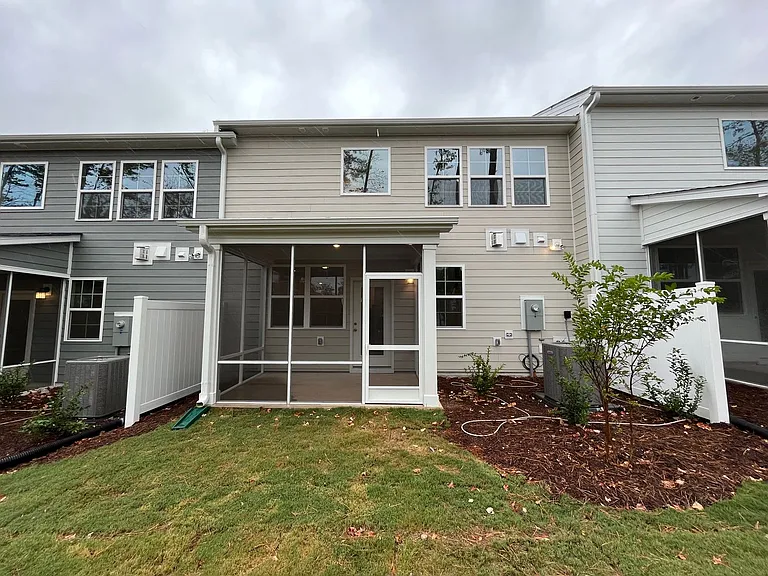 1512 Chirping Bird Ct — Photo 32