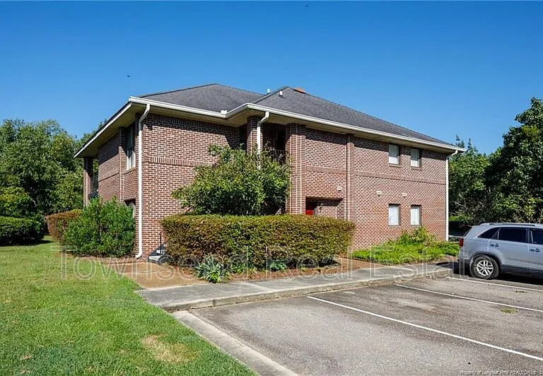 1031-3 Ancestry Dr — Photo 11