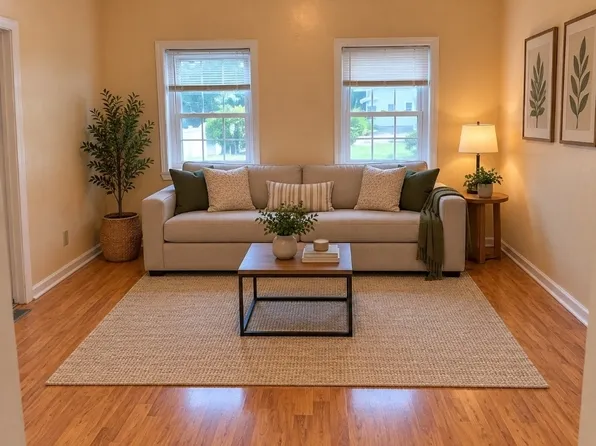 (undisclosed Address), Leominster, MA 01453