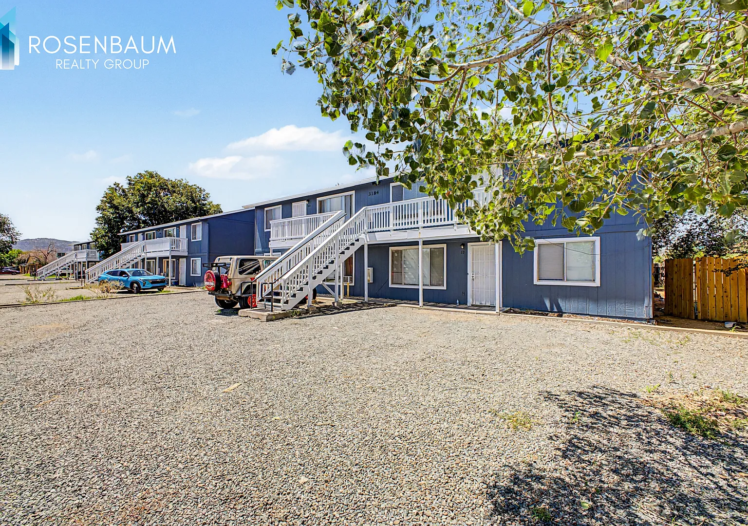 Charming 2-bedrooms, 1-bath upstairs apartment in the heart of Prescott Valley! — Photo 2