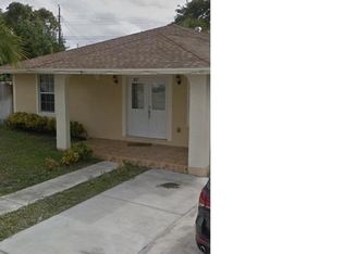 857 W 4th St, Riviera Beach, FL 33404
