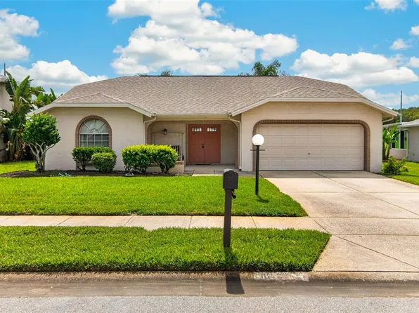 10707 FALLEN LEAF LANE, PORT RICHEY, FL 34668