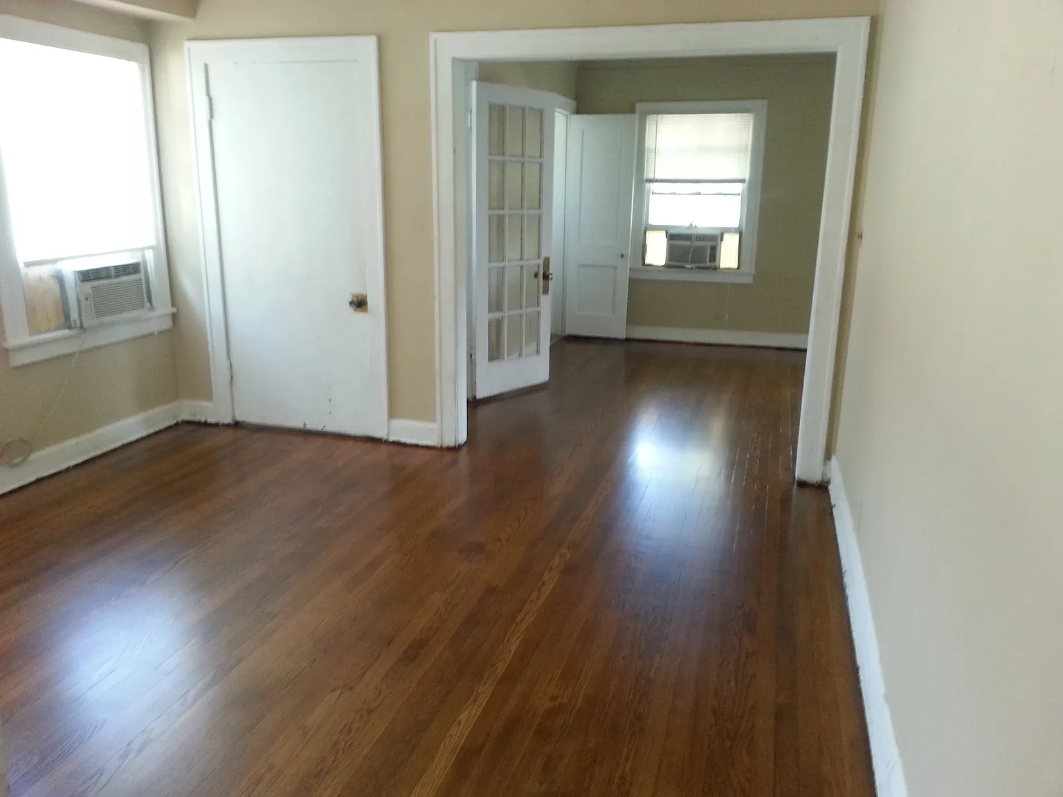 3 bed, 1200 sqft, $1,050 — Photo 4