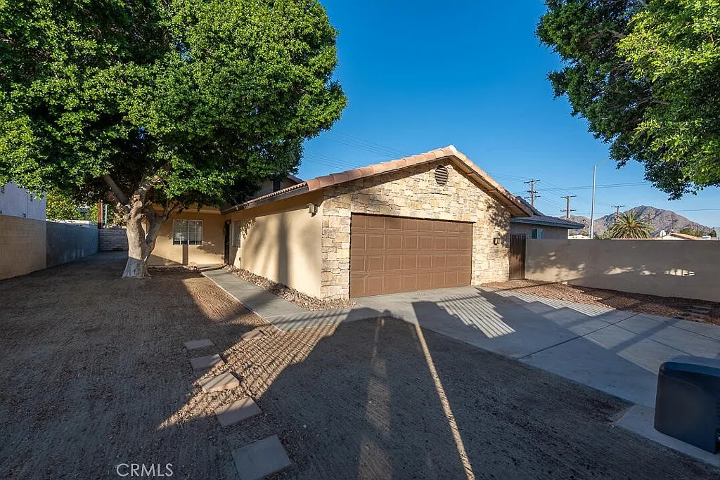 4 bed, 1257 sqft, $2,950 — Photo 3