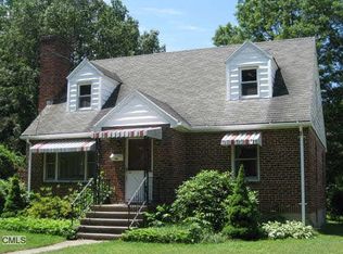 92 York Rd, Fairfield, CT 06825