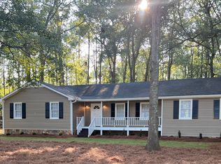 35 Singley Dr, Locust Grove, GA 30248