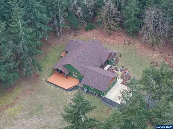 412 Reuben Boise Rd, Dallas, OR 97338