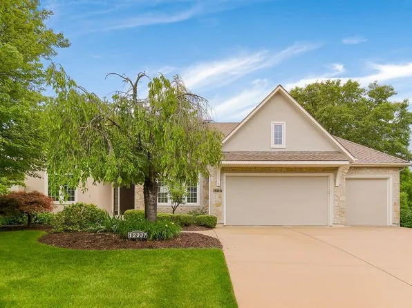 12337 Westgate St, Overland Park, KS 66213