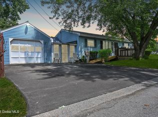 3297 Wells Ave, Schenectady, NY 12304