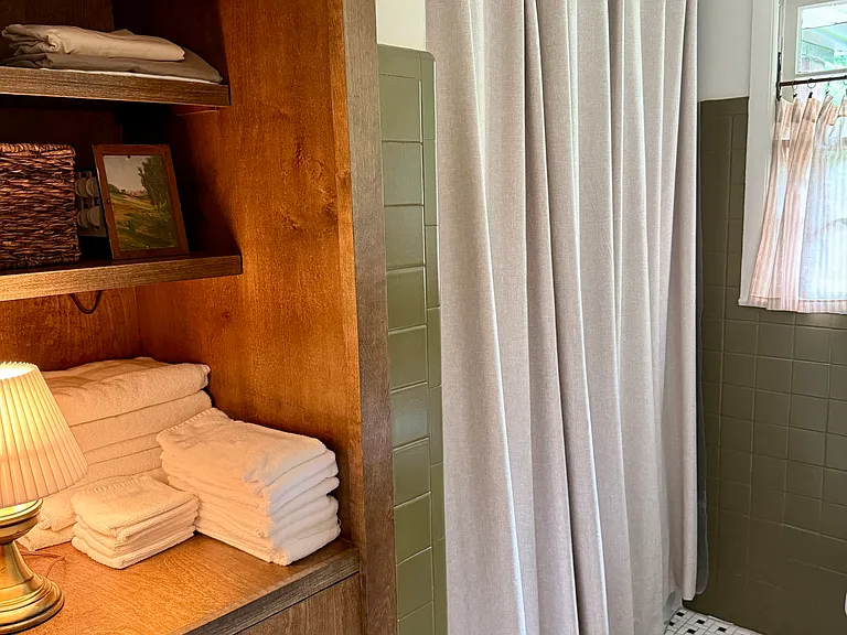 3702 Tibbs Dr — Photo 20