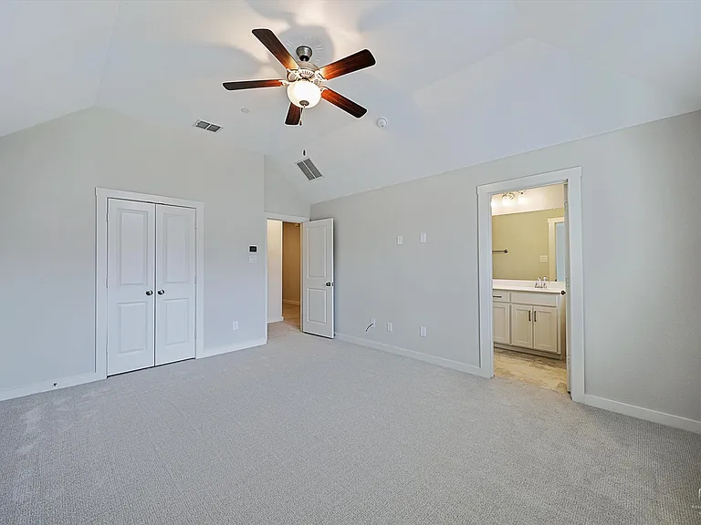 2729 Splendor Dr — Photo 21
