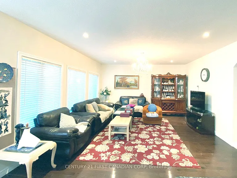 377 Blackacres Blvd — Photo 3