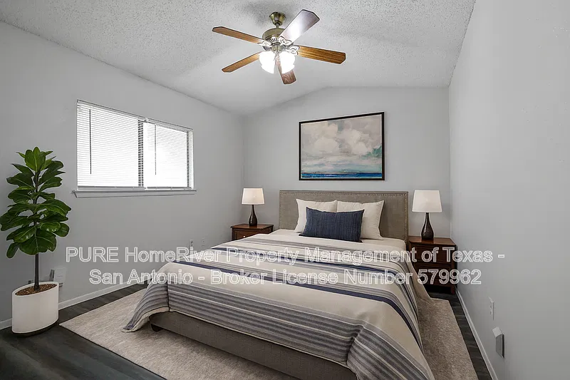 3 bed, 2.0 bath, 1080 sqft, $1,345 — Photo 4