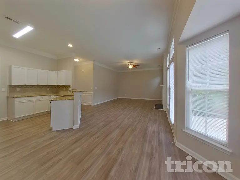 109 Gabriel Dr — Photo 5