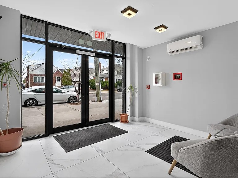43-45 W 32nd St #502 — Photo 19