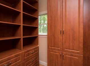 24 Mare Haven Ct, North Brunswick, NJ 08902