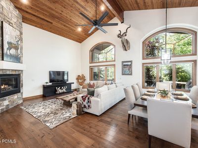 8901 Sackett Dr, Park City, UT, 84098
