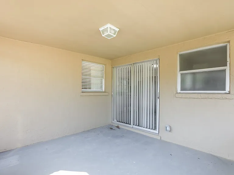 432 Briarwood Rd — Photo 9