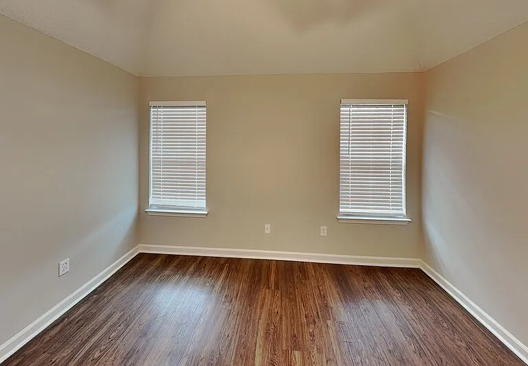 1071 Red Fern Cir E — Photo 8
