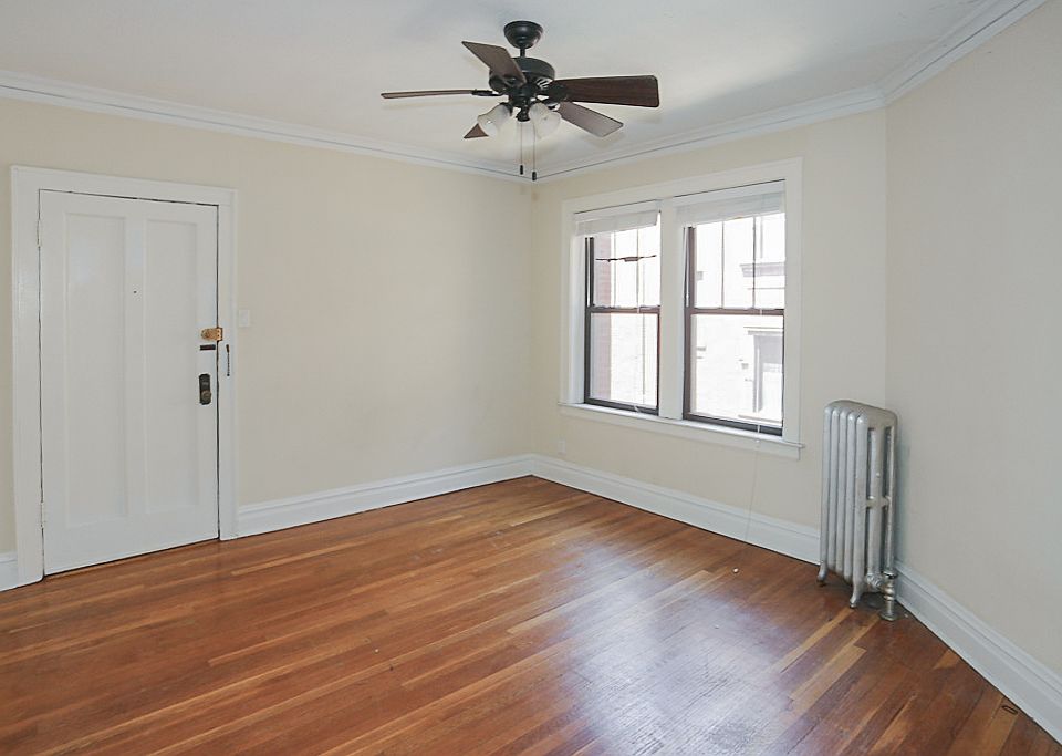 1st image of 4717.5 N Leavitt St #2