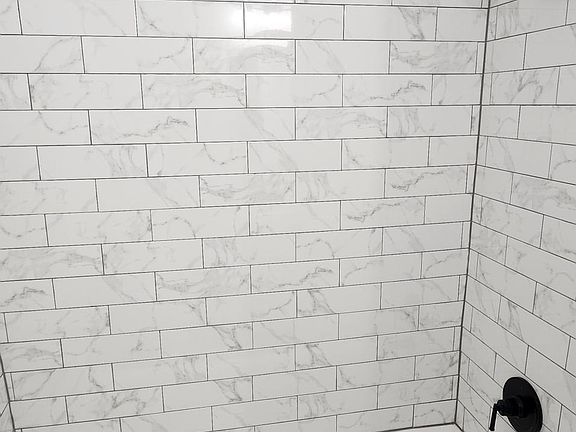 Bathtub/Shower