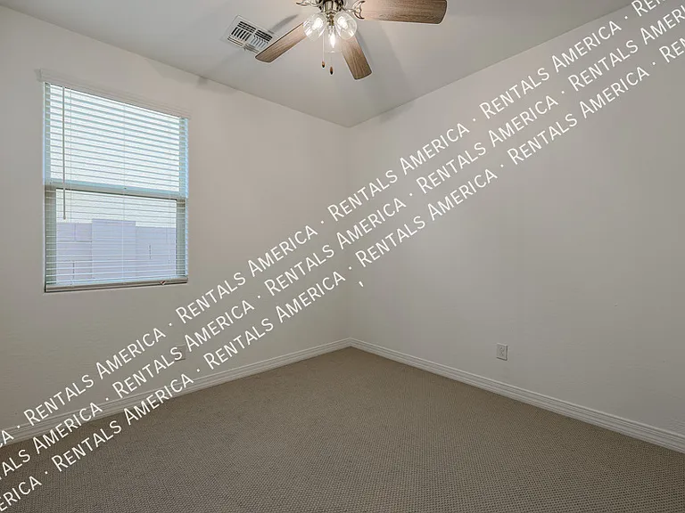5938 N 90th Dr — Photo 22