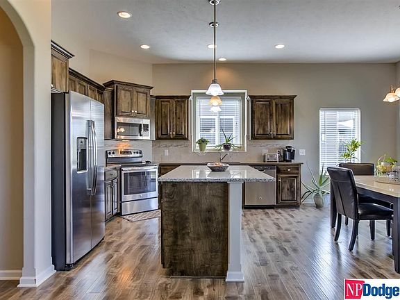 5th image of 20707 Fowler Ave