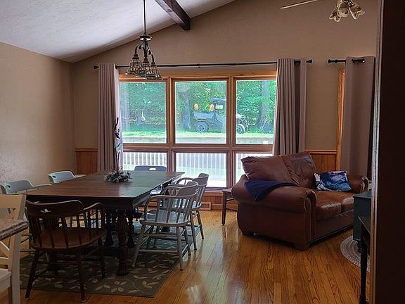 5th image of 764 Peninsula Dr