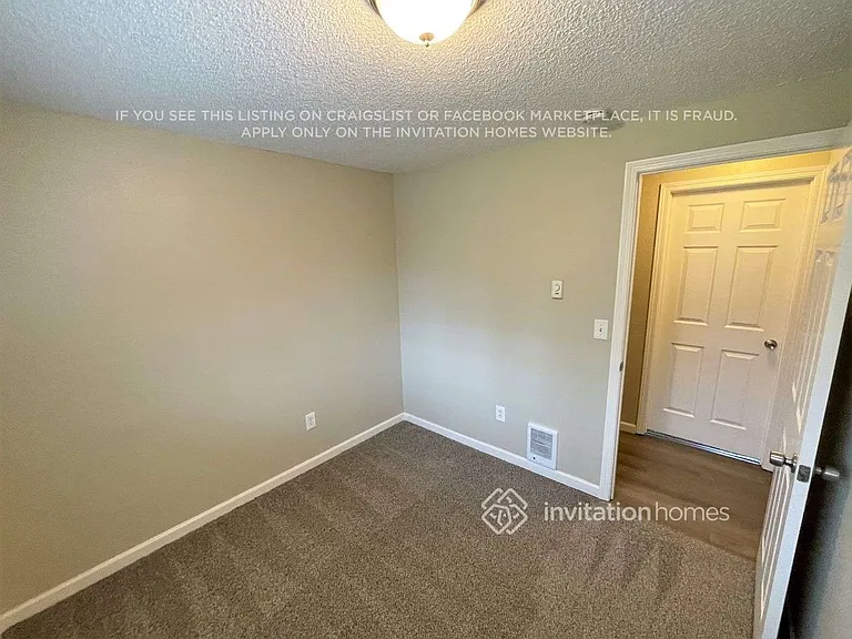 10311 D St E — Photo 11