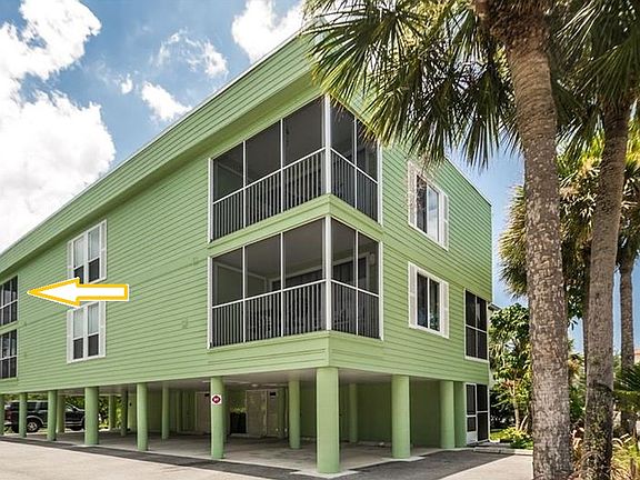2nd image of 19843 Gulf Blvd APT 3