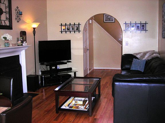 3rd image of 5389 Gardner Ct