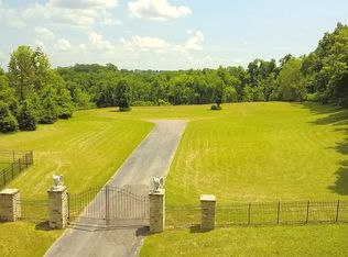 9645 Cunningham Rd, Indian Hill, OH 45243