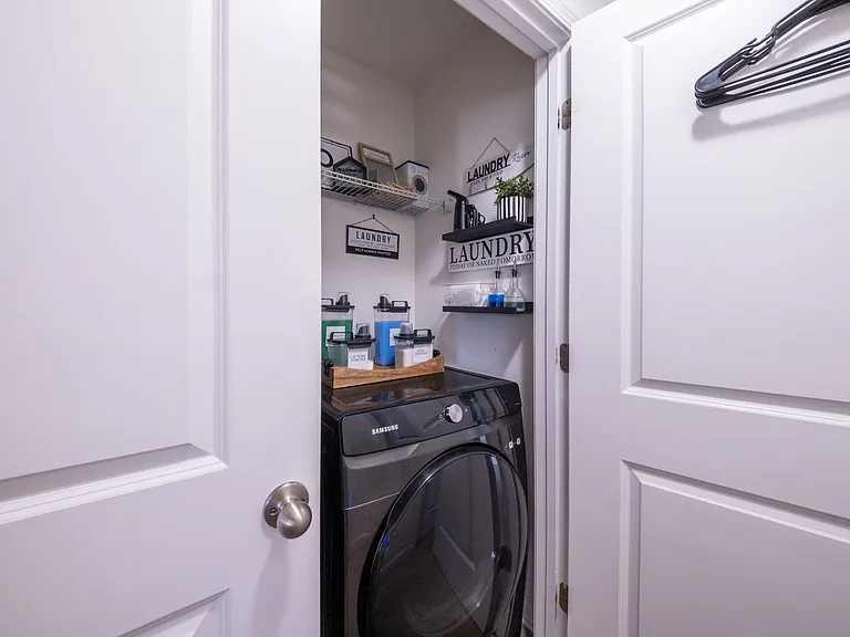 6704 Olivia Way — Photo 16