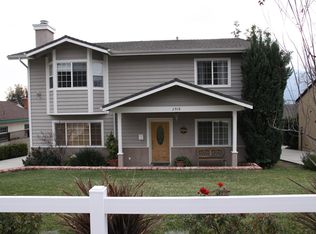 2918 Alabama St, La Crescenta, CA 91214