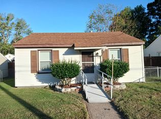 1921 Long Green Ln, Hampton, VA 23663