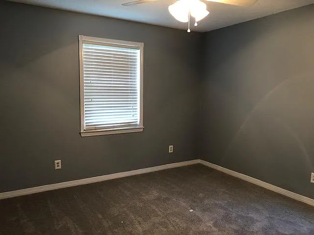 4 bed, 1985 sqft, $2,050 — Photo 4