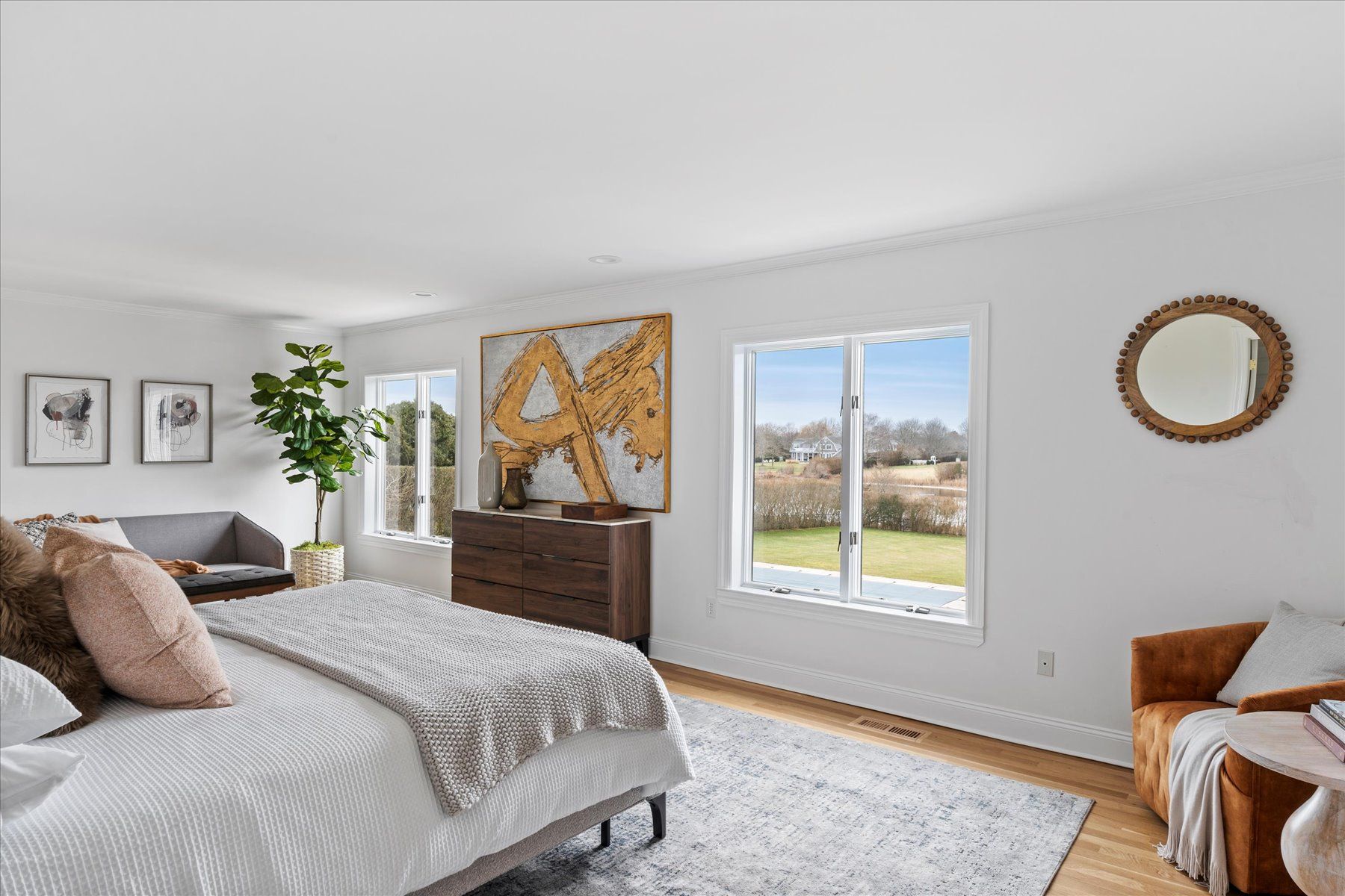 99 Pheasant Close E, Southampton, NY 11968 Out East