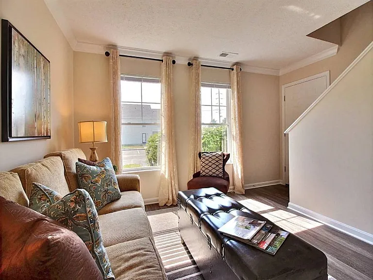 City Pointe — Photo 17