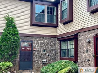 7502 Hana Rd, Edison, NJ 08817