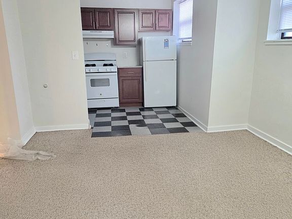 2nd image of 4845-55 N Magnolia Ave #G