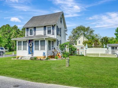 6539 Church St, Chincoteague Island, VA, 23336