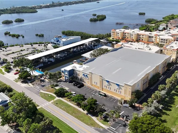 570 Blackburn Point Rd #2, Osprey, FL 34229