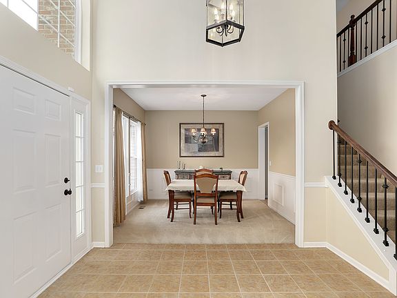 4th image of 11643 S Glenn Cir