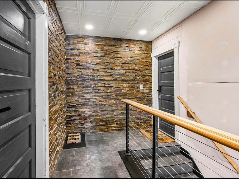 8 Thomas St #2A — Photo 11