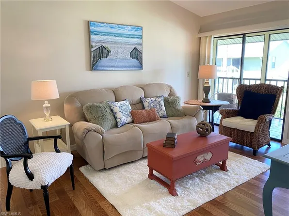 5501 Rattlesnake Hammock RD #1102, NAPLES, FL 34113