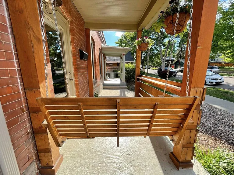 1928 W 40th Ave — Photo 7