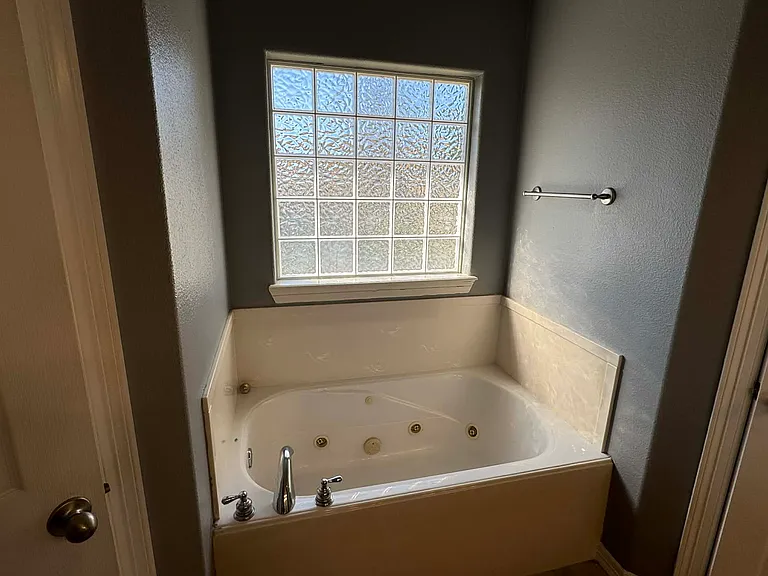 1457 Prairie View Ave — Photo 8
